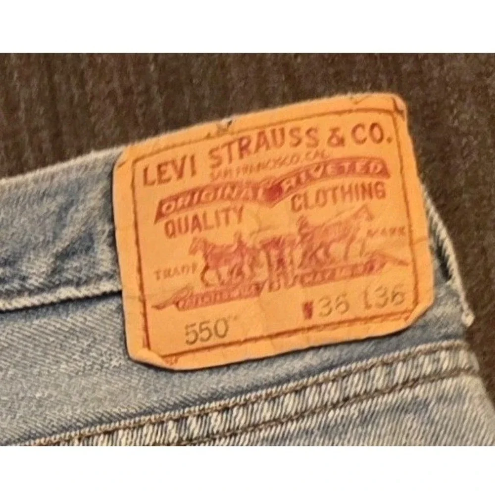 Levi's 550 Relaxed Fit Jeans Mens 36x36 Light Blue Faded Vintage Denim  Straight